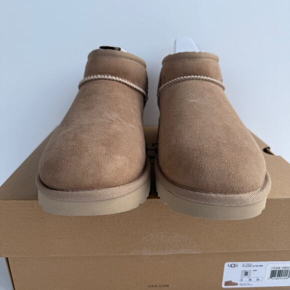 NIB • UGG Women's Classic Ultra Mini Size: 8 - Picture 4 of 9